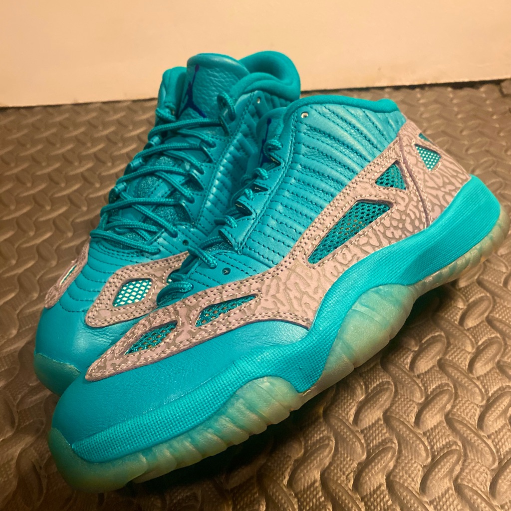 Air Jordan 11 Retro Low Ie Rio Teal Size 10 Womens Shoes